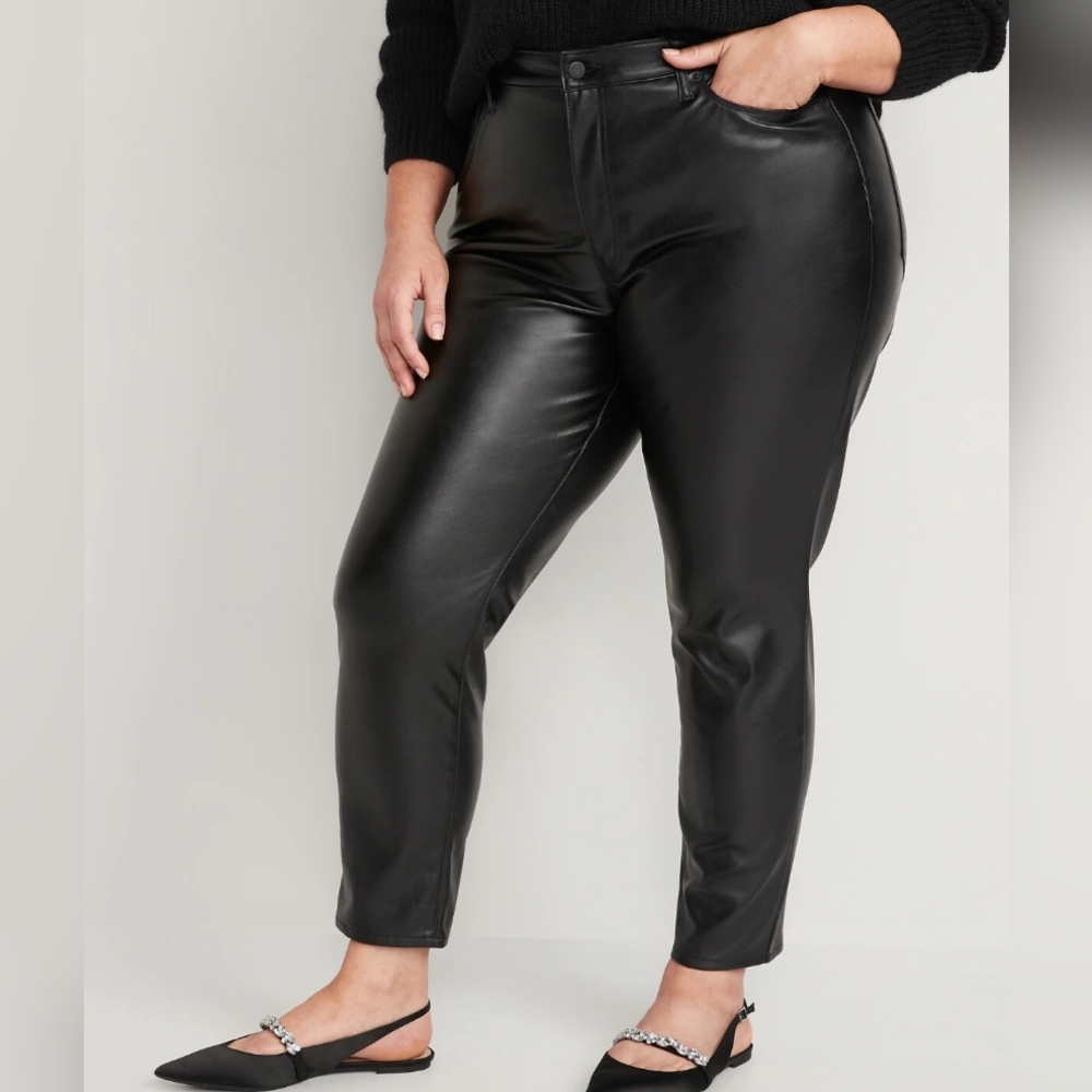Old Navy Black Faux Leather Biker Chic Goth High Waist Ankle Pants Size 18